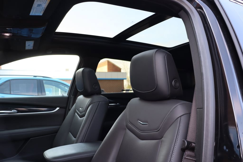 Used 2024 Cadillac XT5 Premium Luxury w/ LPO, Floor Liner Package AWD/4WD image 29