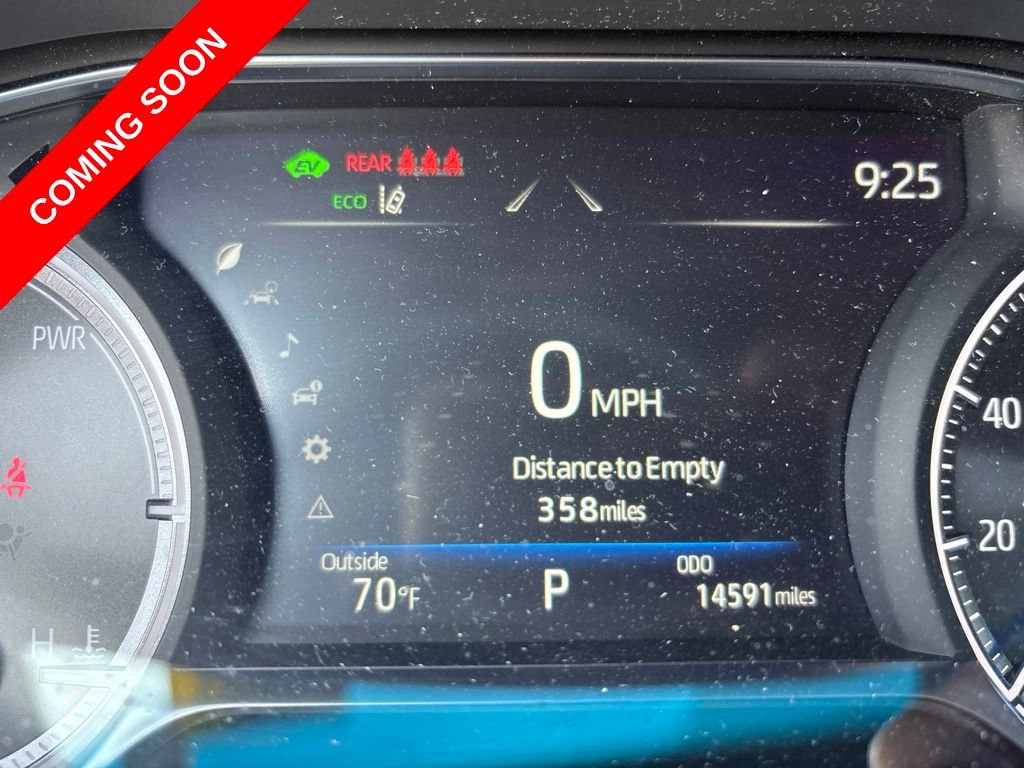 Used 2024 Toyota Venza XLE AWD/4WD image 21