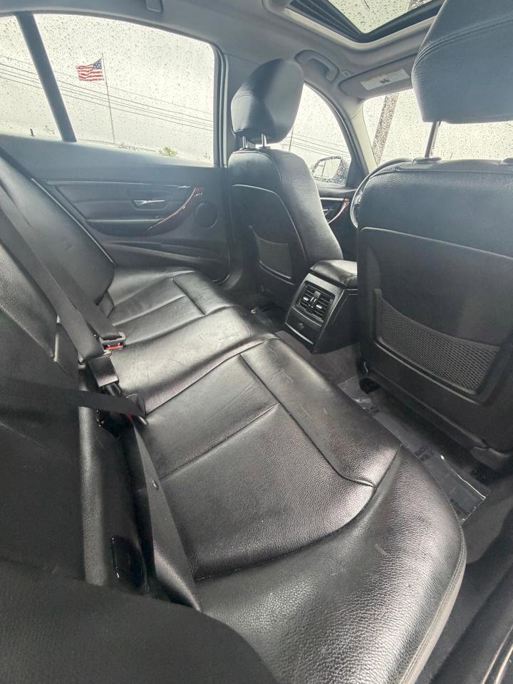 Used 2013 BMW 328i Sedan RWD image 32