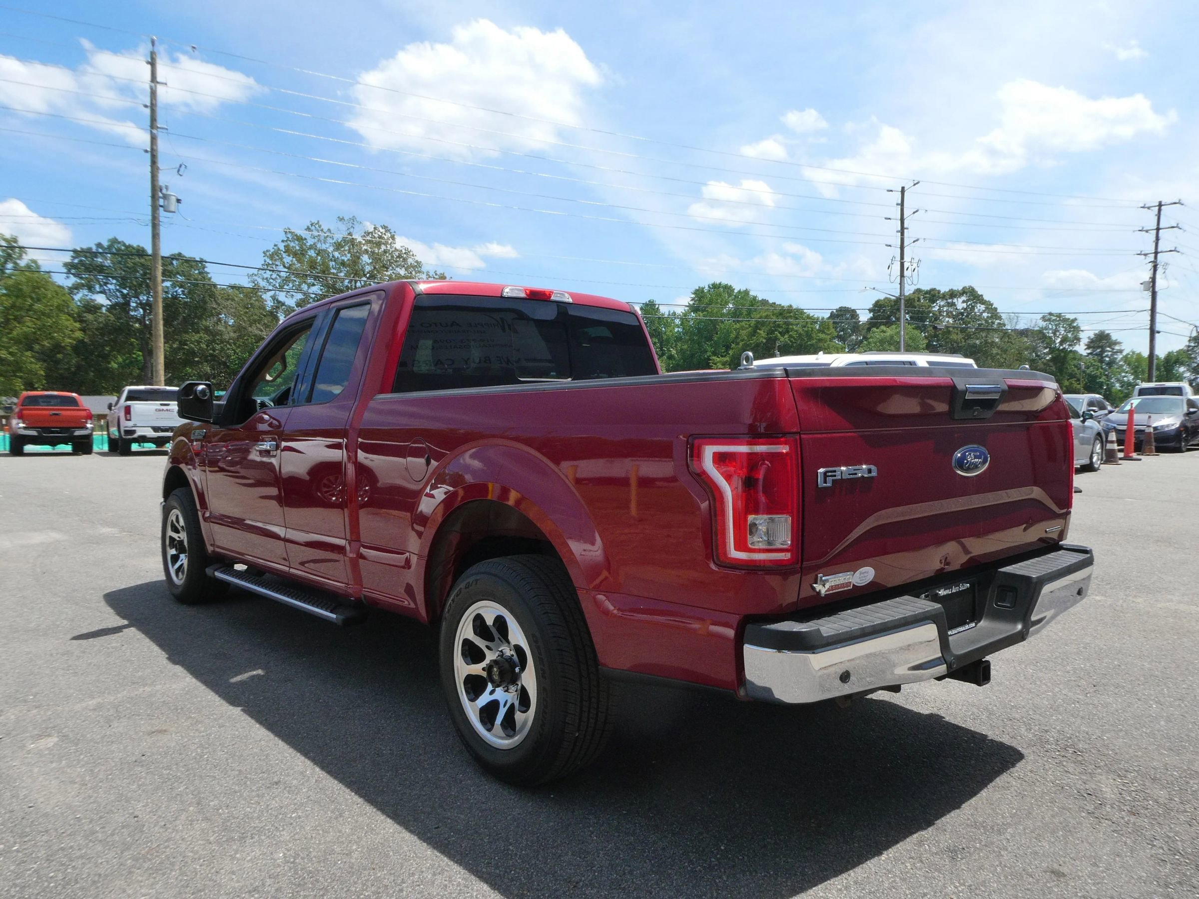Used 2015 Ford F150 XLT w/ Equipment Group 302A Luxury RWD image 8