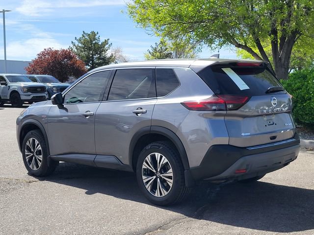 Certified 2021 Nissan Rogue SV image 3