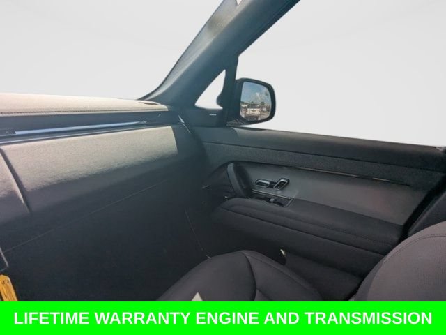 Used 2025 Land Rover Range Rover Sport SE AWD/4WD image 14