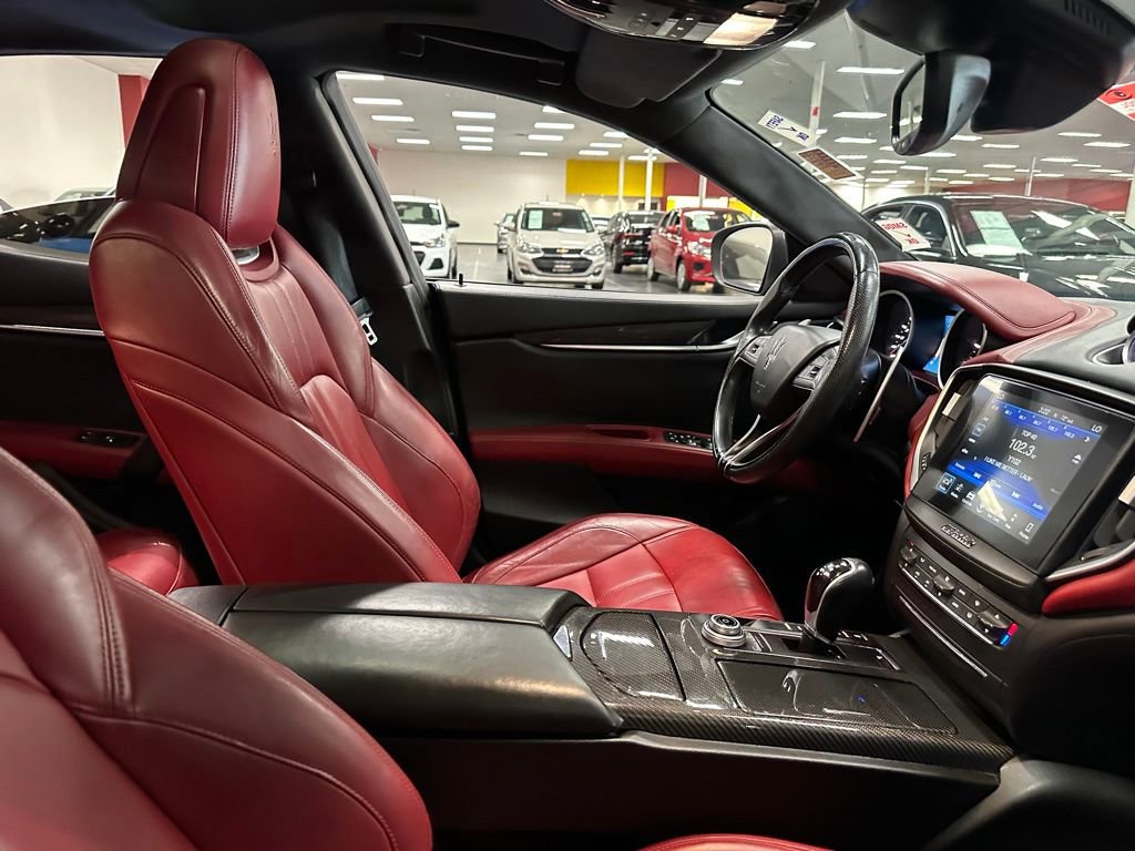 Used 2018 Maserati Ghibli S GranSport image 30