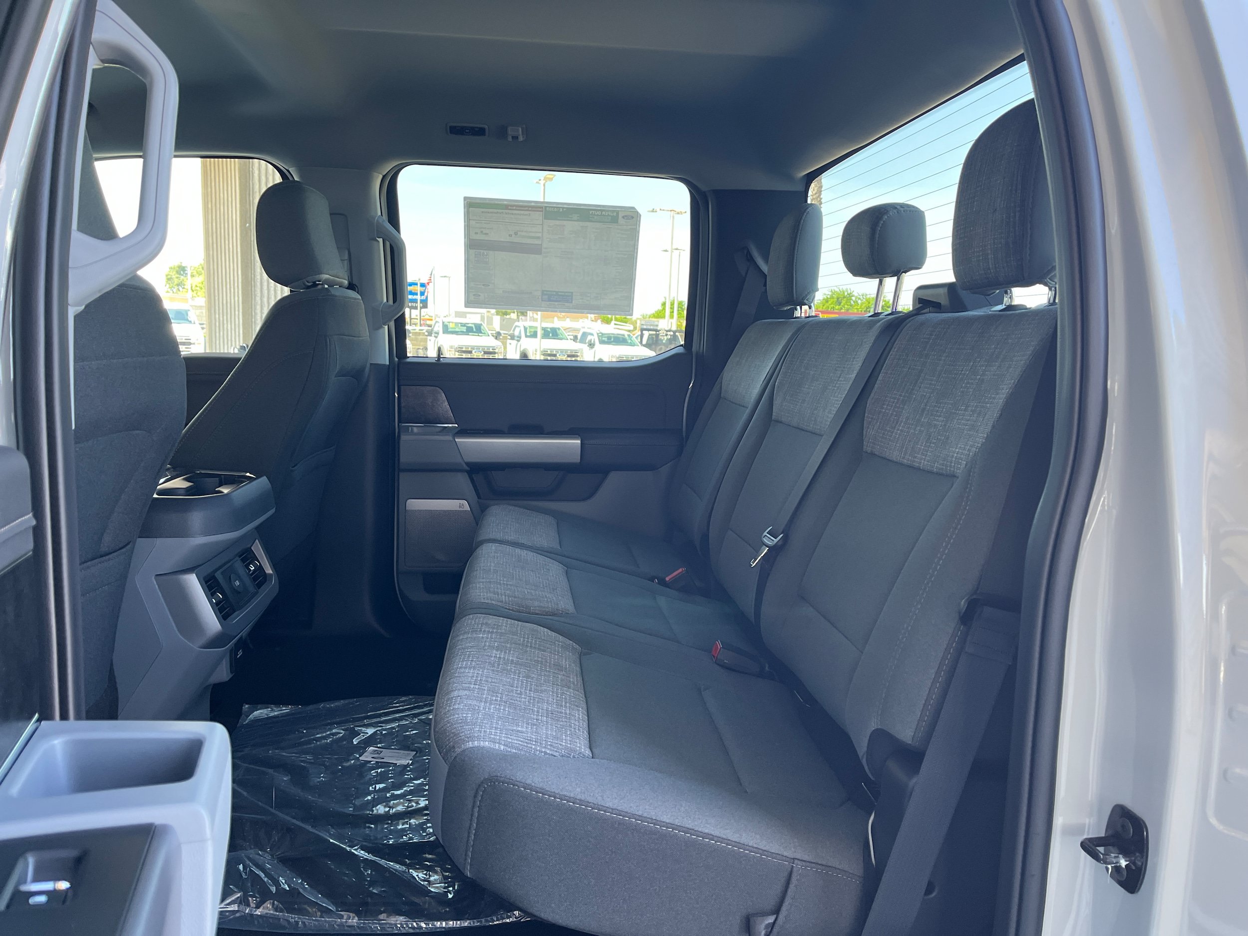 New 2026 Ford F250 XLT w/ XLT Premium Package AWD/4WD image 6