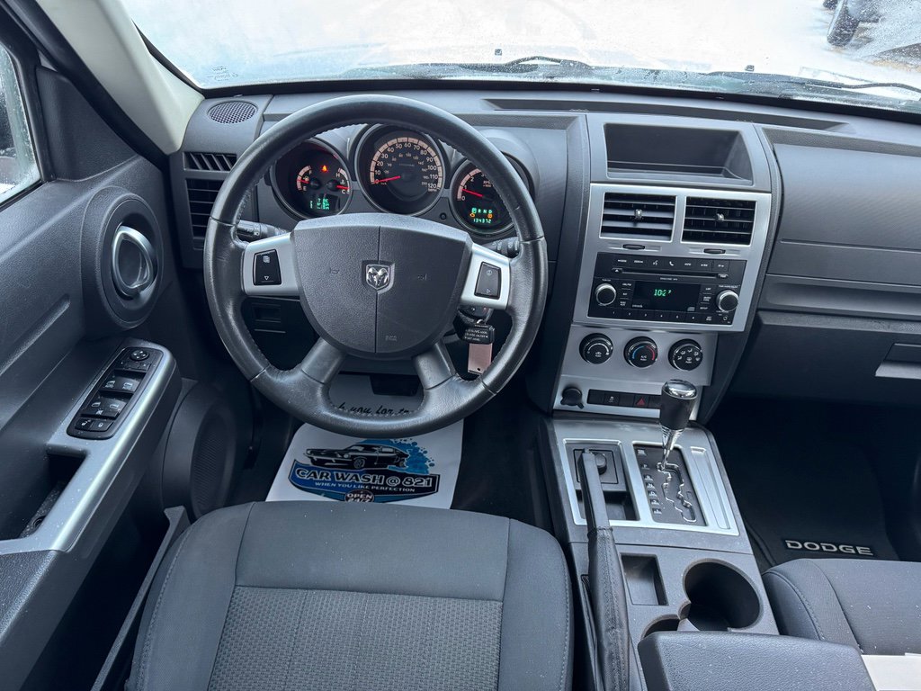 Used 2011 Dodge Nitro SXT image 13