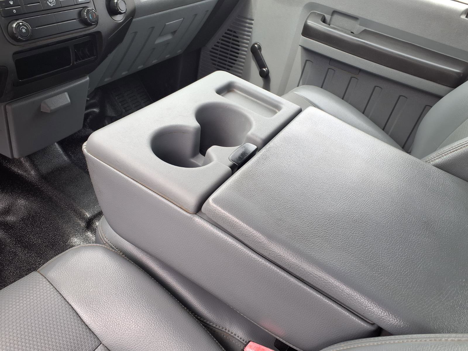 Used 2014 Ford F250 XL RWD image 9