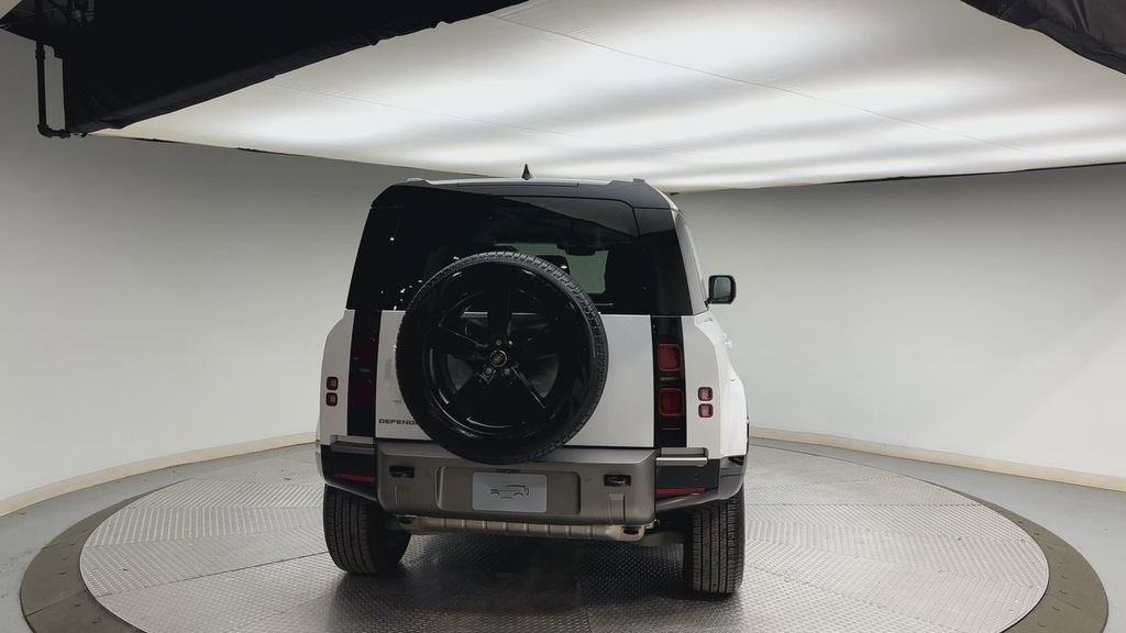 Certified 2025 Land Rover Defender 110 X-Dynamic SE image 3