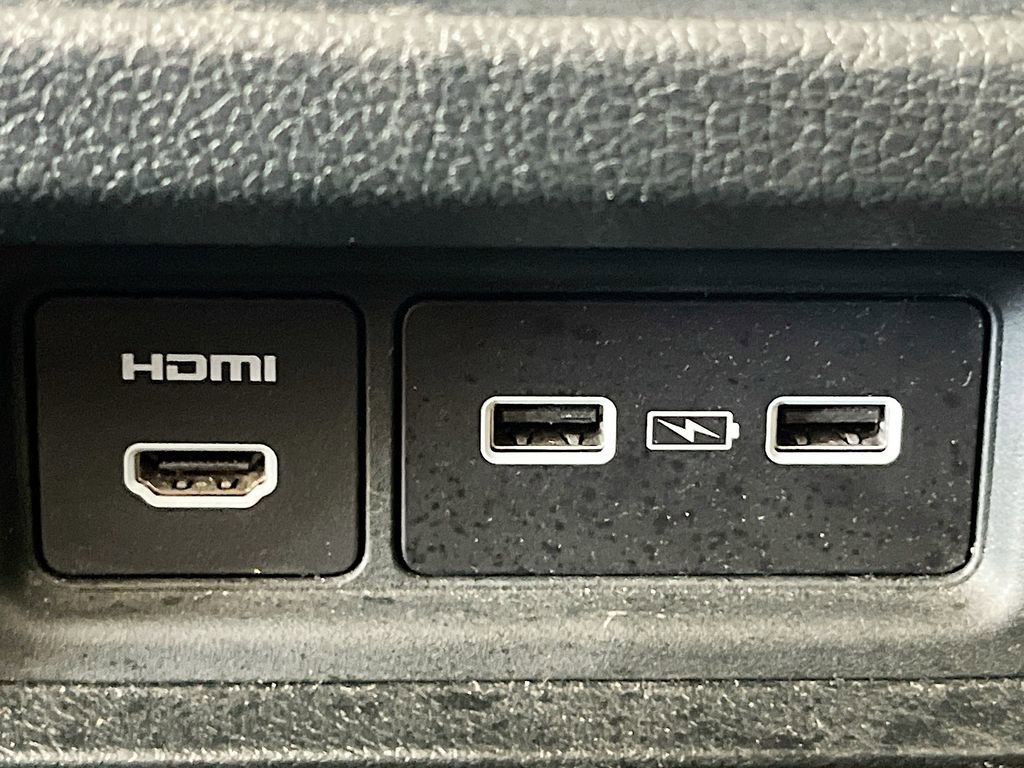 Used 2023 Honda Odyssey Elite image 25