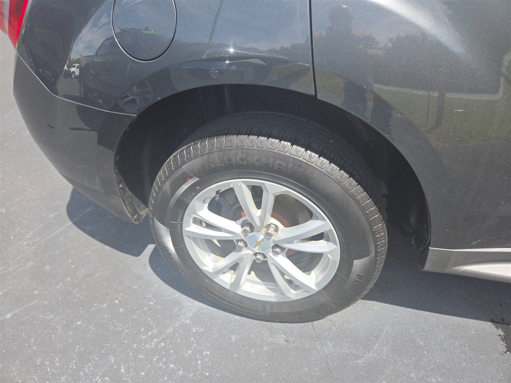 Used 2017 Chevrolet Equinox LT w/ Convenience Package image 23