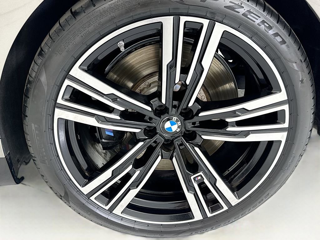 Used 2023 BMW 760i xDrive AWD/4WD image 30