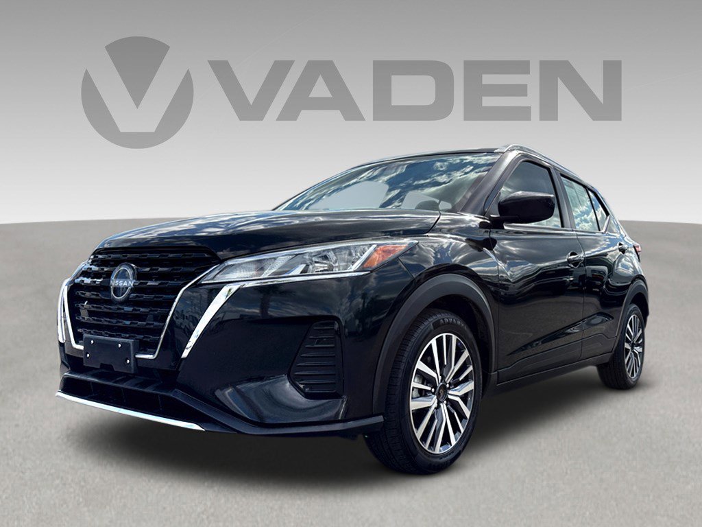 Used 2024 Nissan Kicks SV FWD image 3