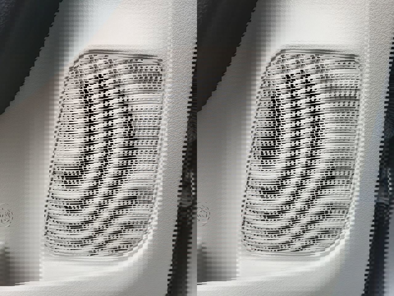 Used 2021 Chrysler Voyager Lxi image 19