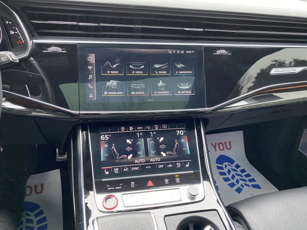 Used 2022 Audi RS Q8 w/ Carbon Optic Package image 9