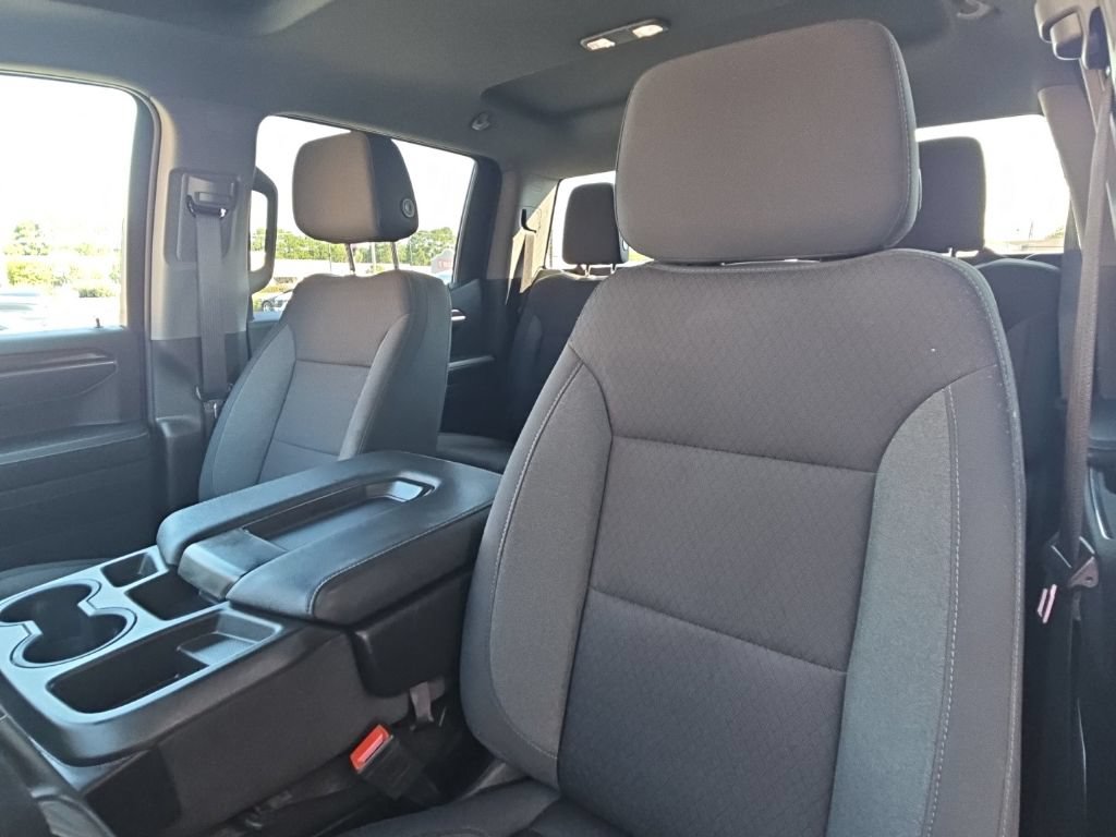 Used 2023 Chevrolet Silverado 1500 LT AWD/4WD image 19