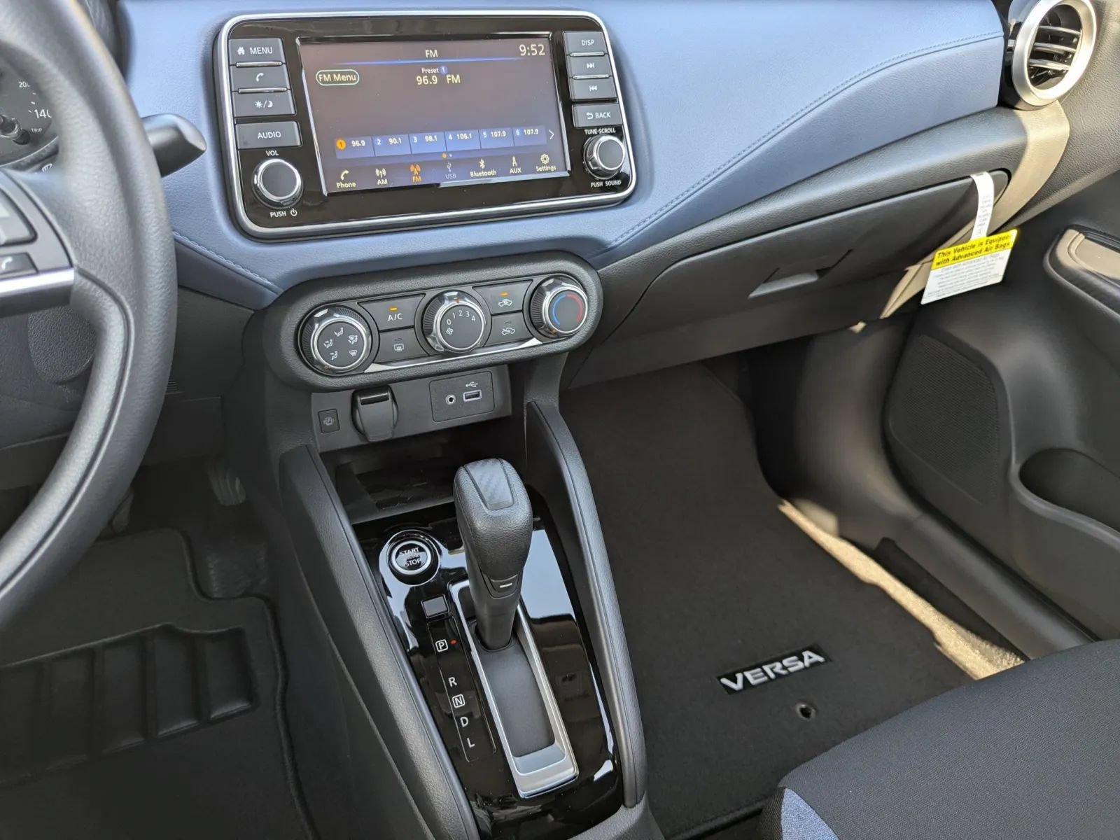 New 2025 Nissan Versa SV w/ Trunk Package FWD image 20