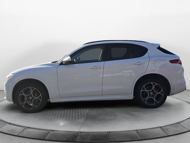 Used 2020 Alfa Romeo Stelvio Sport w/ Quick Order Package 22K Sport RWD image 2