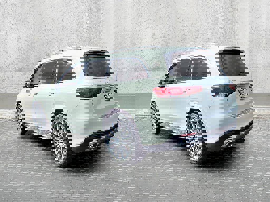 Used 2022 Mercedes-Benz GLS 450 4MATIC image 11