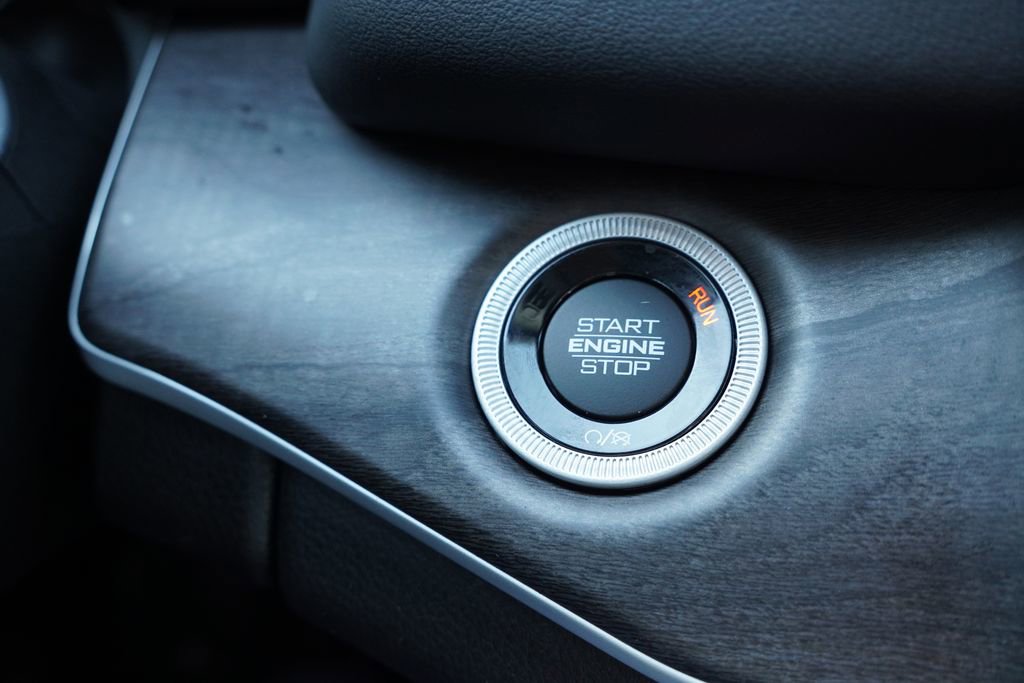 Used 2023 Jeep Grand Cherokee 30th Anniversary image 34