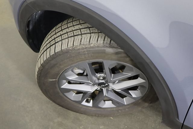 Certified 2024 Kia Telluride LX FWD image 43
