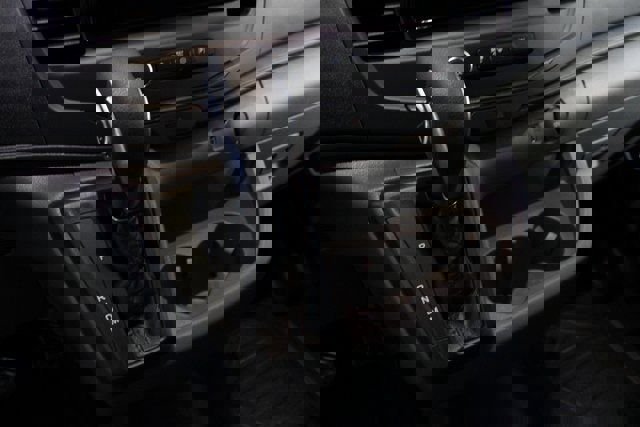 New 2026 Ford Transit 250 148 Medium Roof w/ Load Area Protection Package image 15