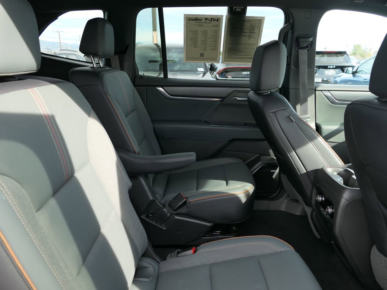 Used 2024 GMC Acadia AT4 w/ LPO, Floor Liner Package image 27