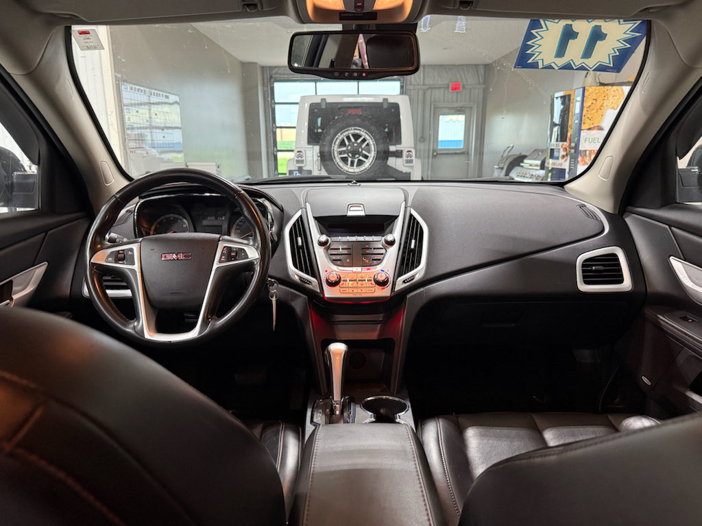 Used 2011 GMC Terrain SLT w/ Cargo Package FWD image 13