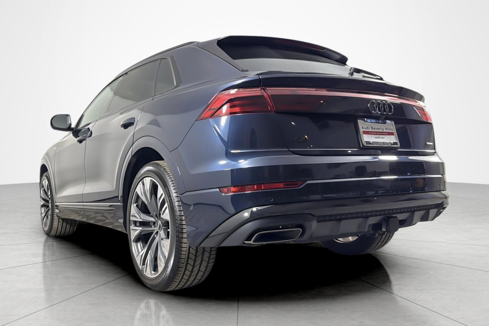 New 2026 Audi Q8 Premium Plus AWD/4WD image 4