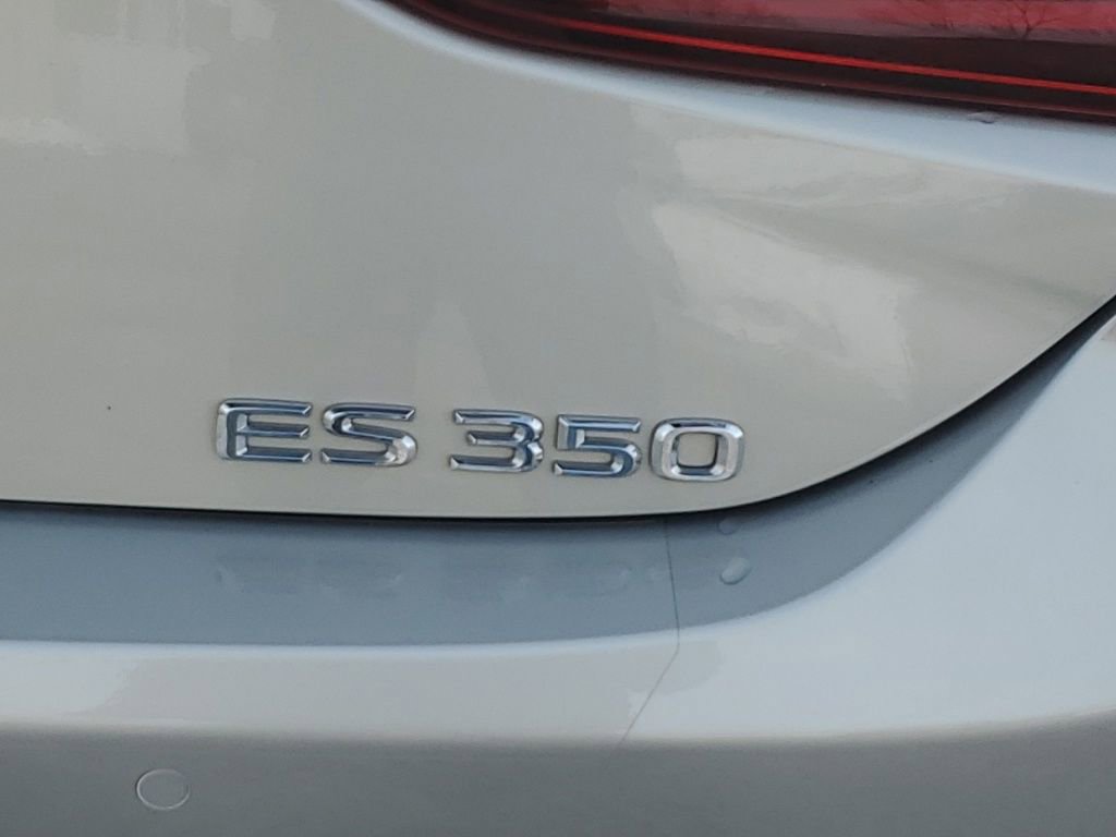 Used 2019 Lexus ES 350 Luxury image 7