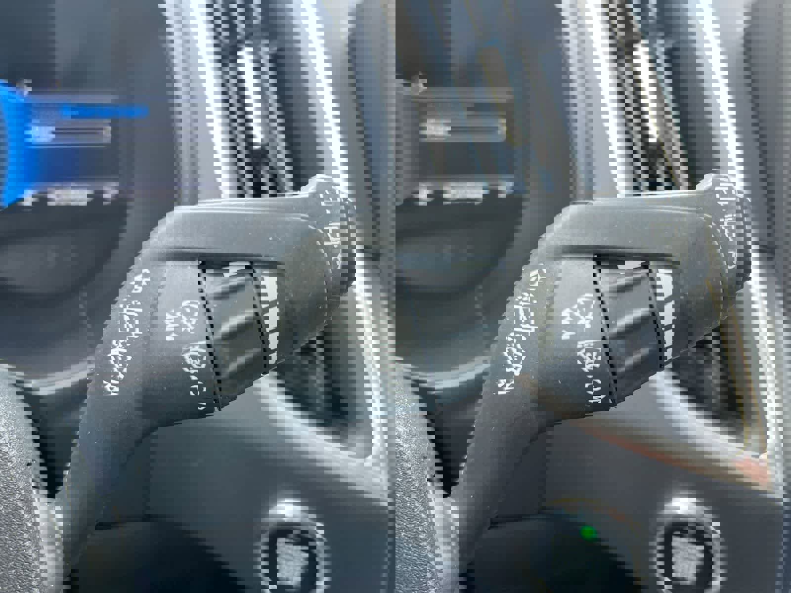 Used 2022 Ford Edge Titanium w/ Class II Trailer Tow Package image 25