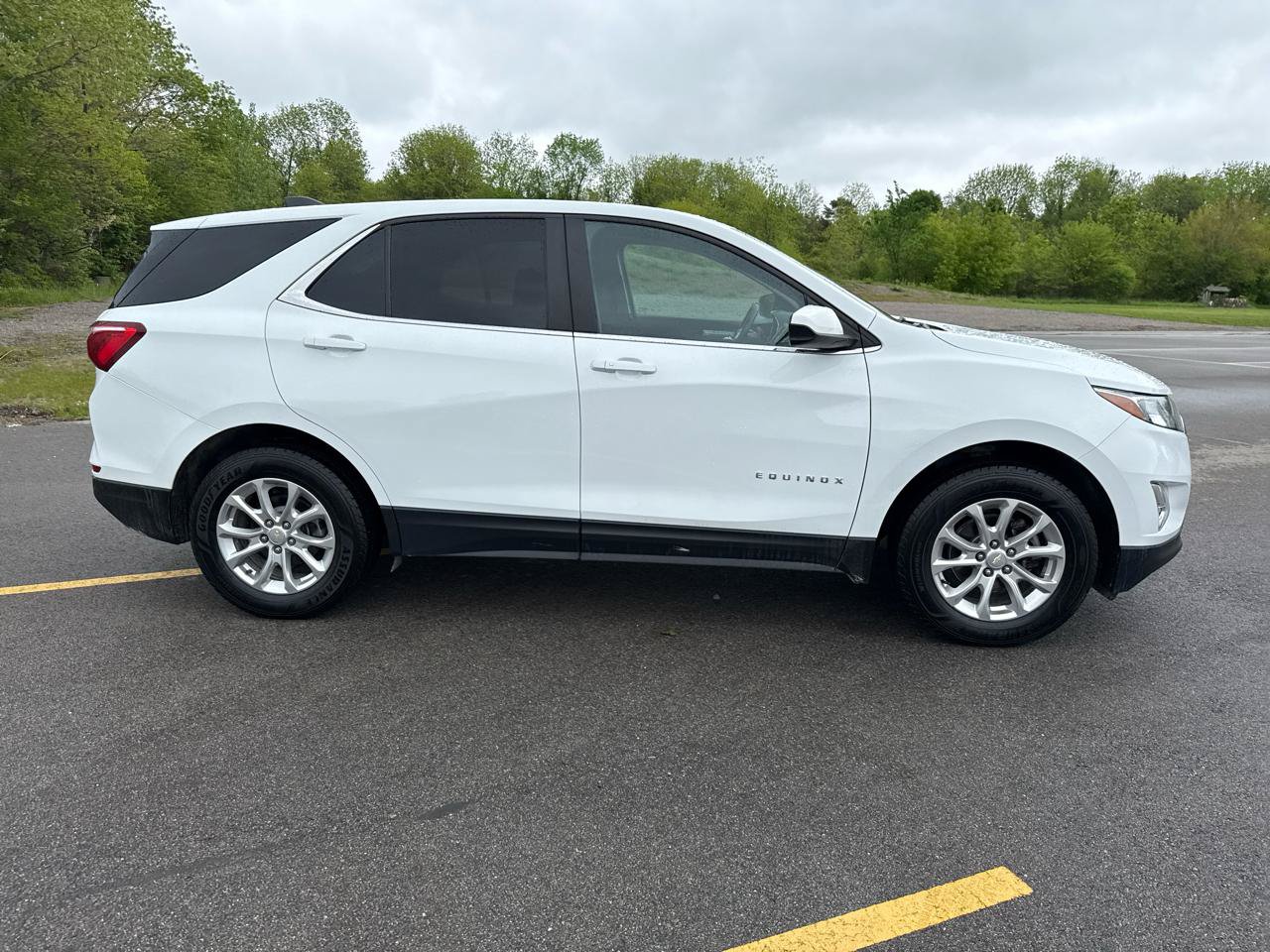 Used 2021 Chevrolet Equinox LT AWD/4WD image 4