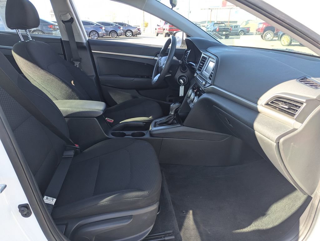 Used 2019 Hyundai Elantra SE w/ Cargo Package image 31