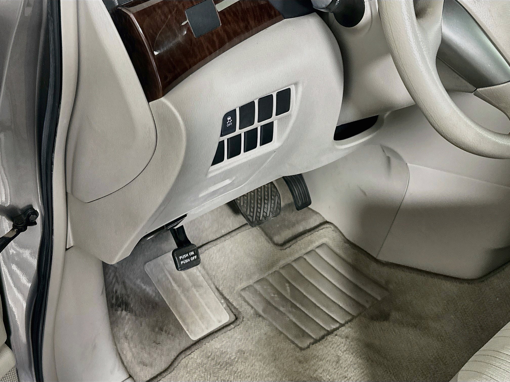 Used 2012 Nissan Quest S w/ Value Cargo Pkg FWD image 15
