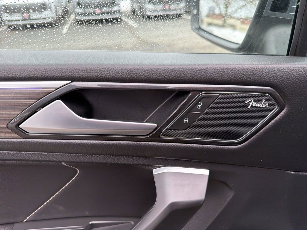 Used 2022 Volkswagen Tiguan SEL R-Line image 14