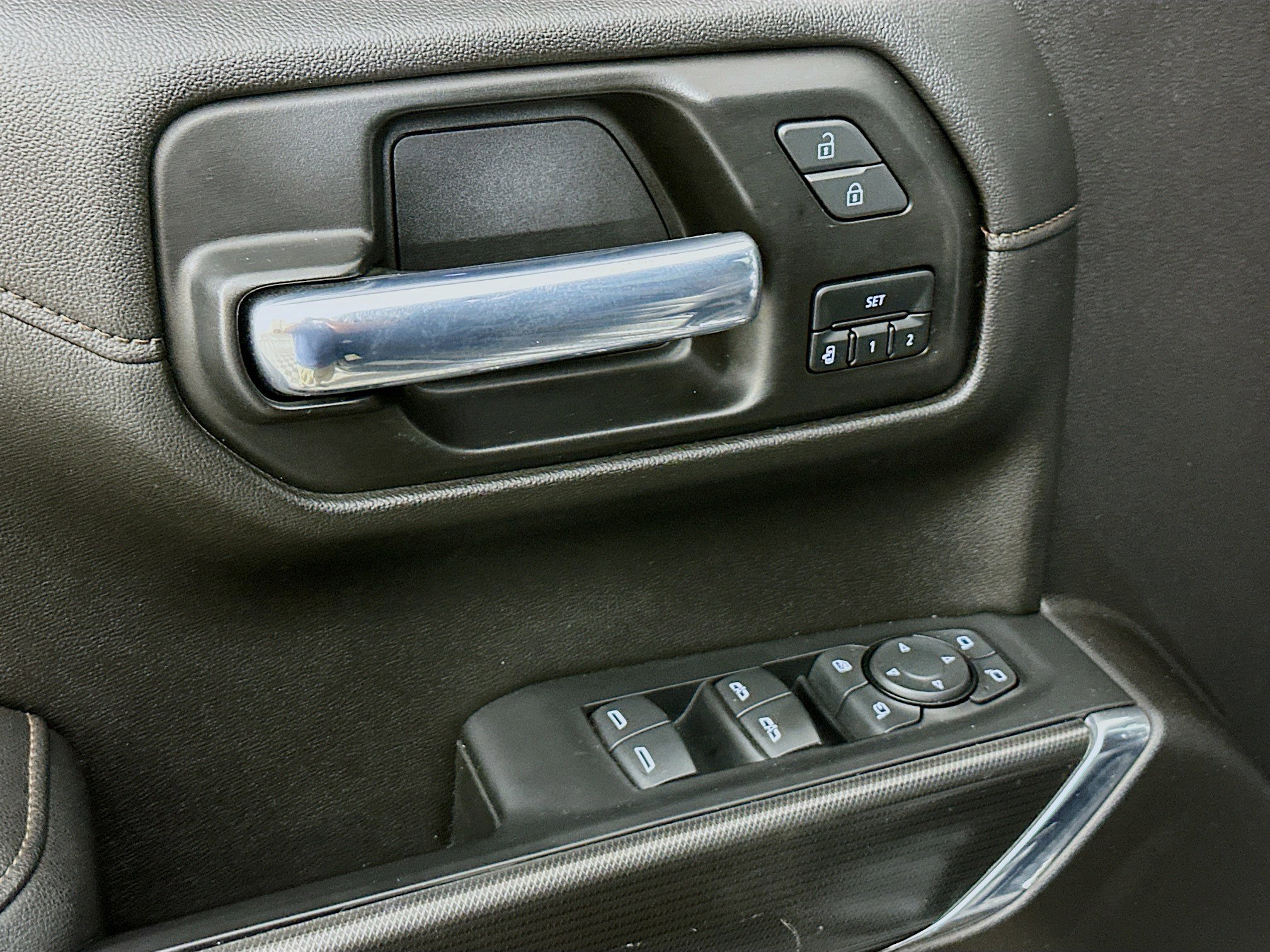 Used 2021 GMC Sierra 1500 AT4 image 15