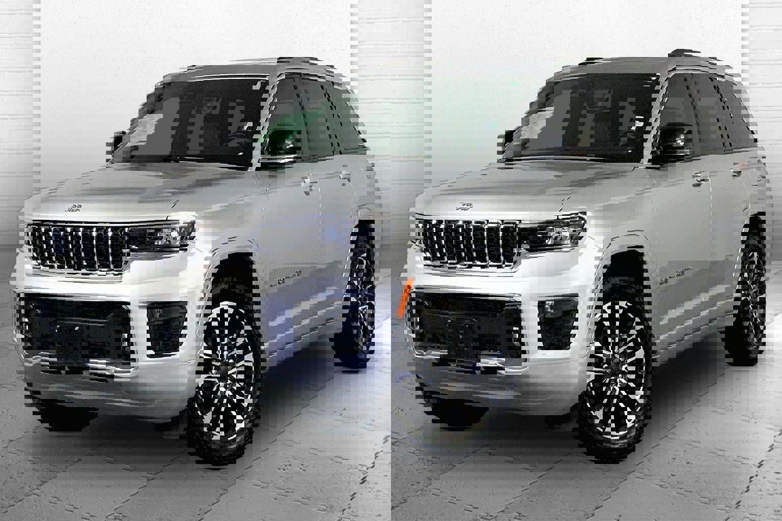 Used 2022 Jeep Grand Cherokee Overland w/ Luxury Tech Group IV image 12