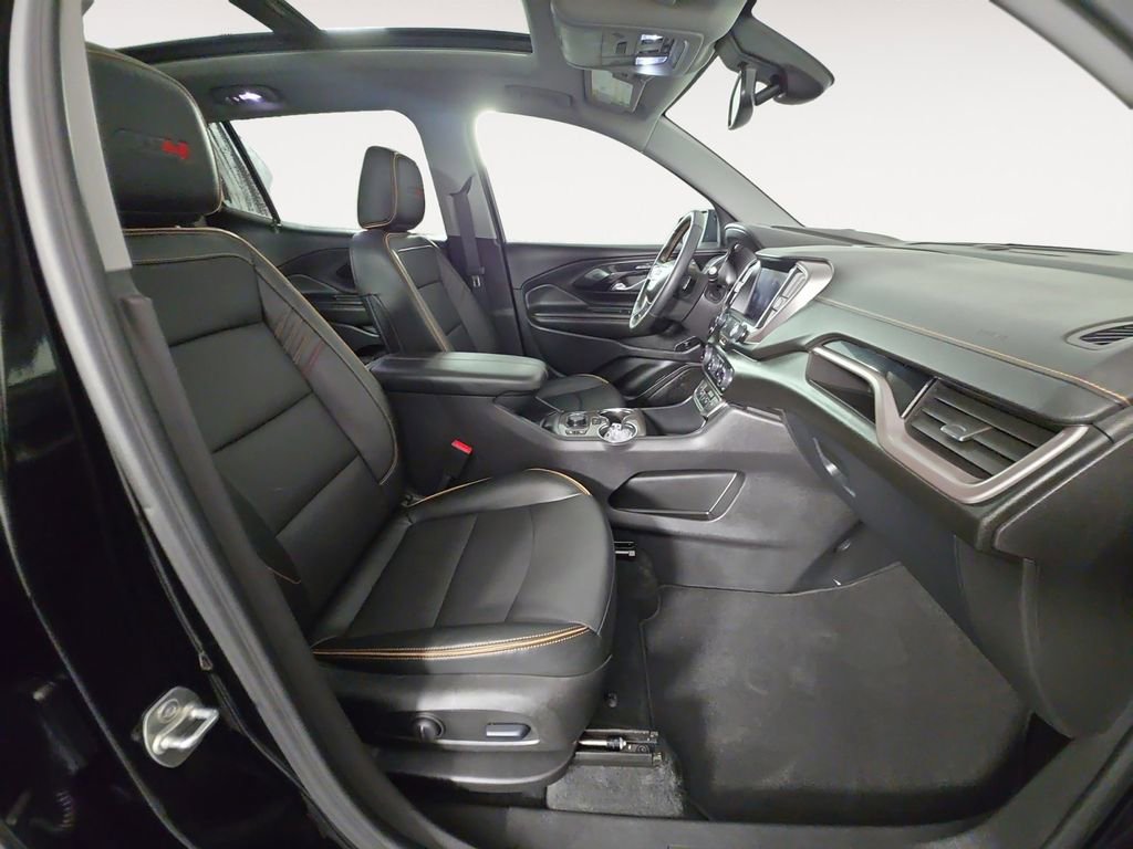Certified 2024 GMC Terrain AT4 w/ Infotainment Package II image 15