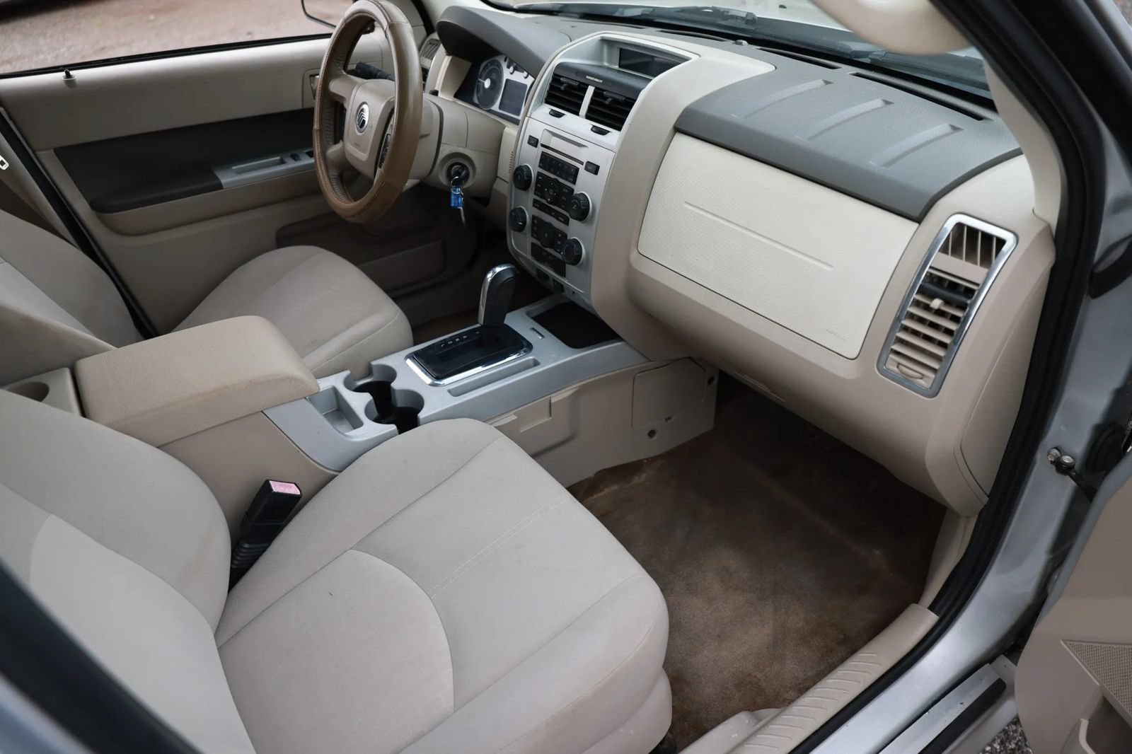Used 2010 Mercury Mariner 4WD image 31