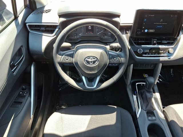 Certified 2023 Toyota Corolla Cross LE w/ Moonroof Package AWD/4WD image 8