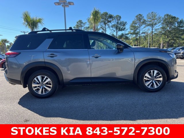 Used 2022 Nissan Pathfinder SL image 4