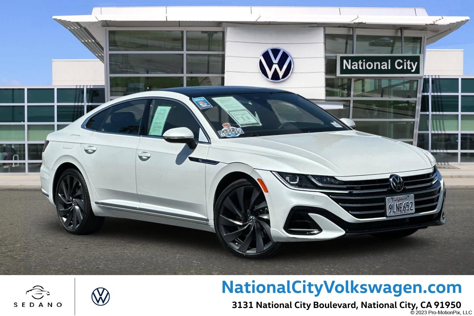 Used 2023 Volkswagen Arteon SEL AWD/4WD image 1