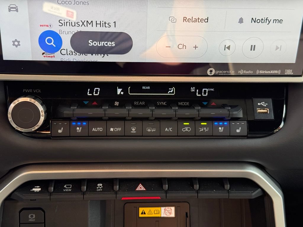 Certified 2024 Toyota Sequoia Platinum AWD/4WD image 28