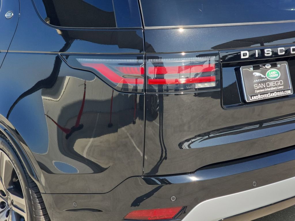 New 2026 Land Rover Discovery Limited Edition image 37