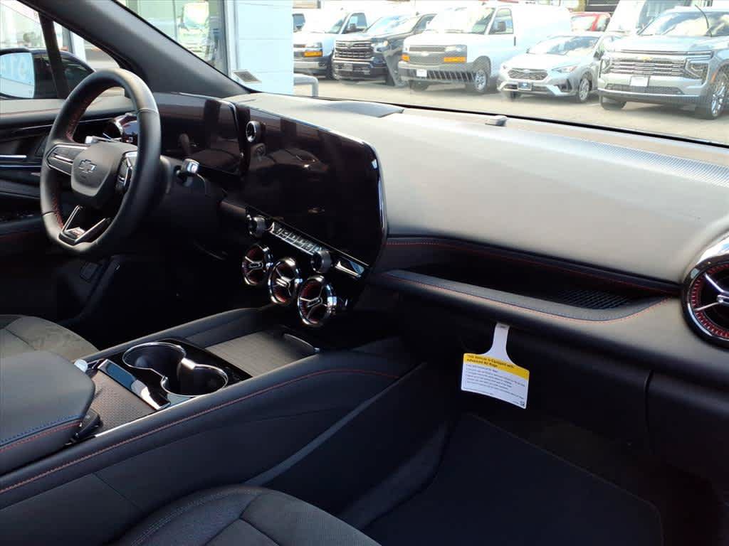 Used 2025 Chevrolet Blazer EV RS RWD image 18