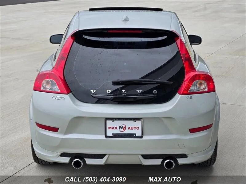 Used 2011 Volvo C30 T5 R-Design image 7