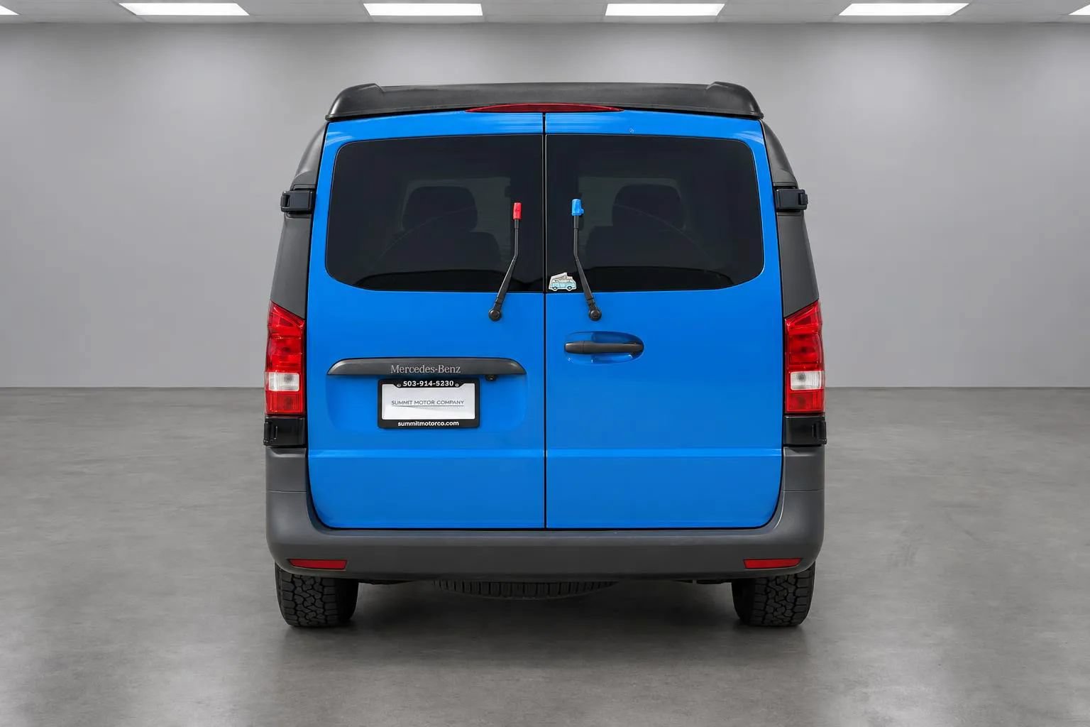 Used 2020 Mercedes-Benz Metris Passenger image 14
