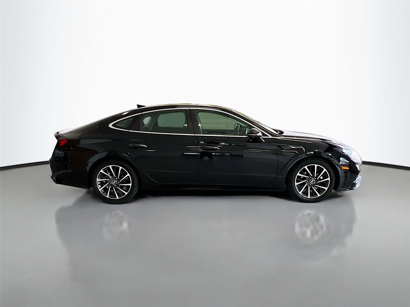Used 2020 Hyundai Sonata Limited FWD image 17
