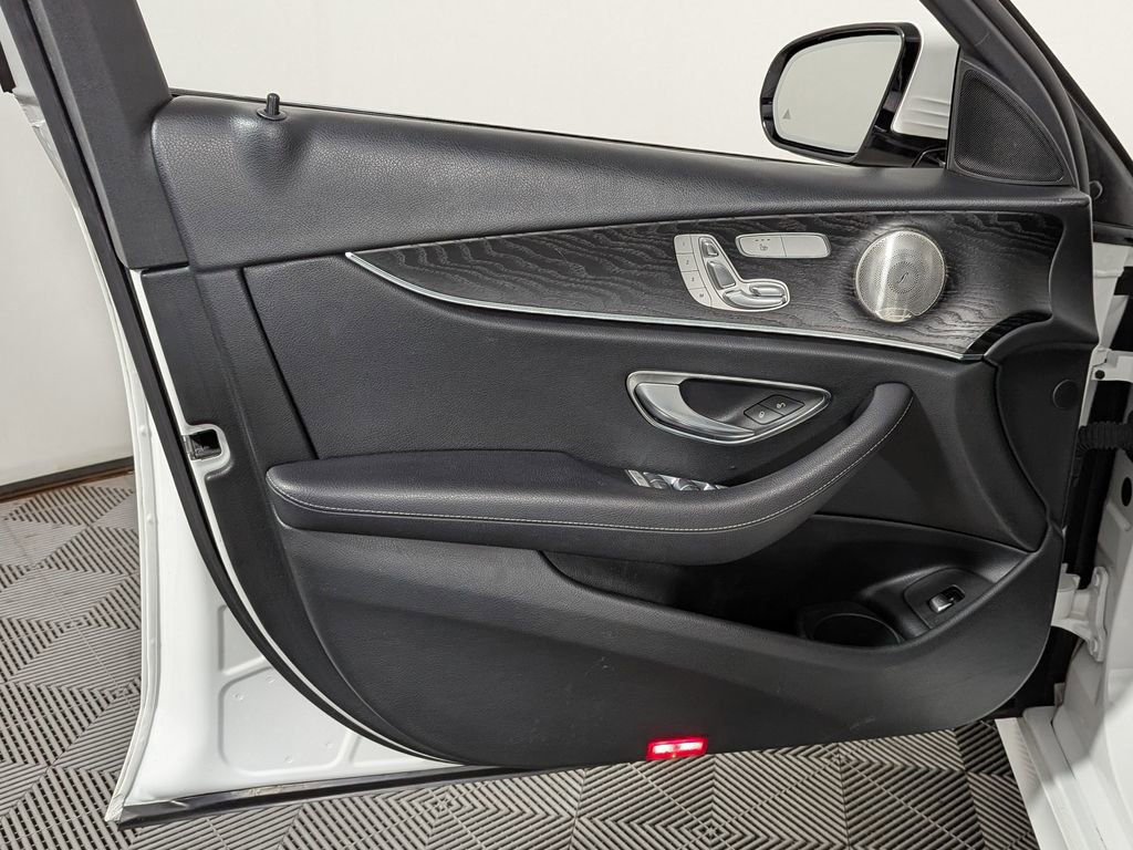 Used 2022 Mercedes-Benz E 350 4MATIC Sedan image 13