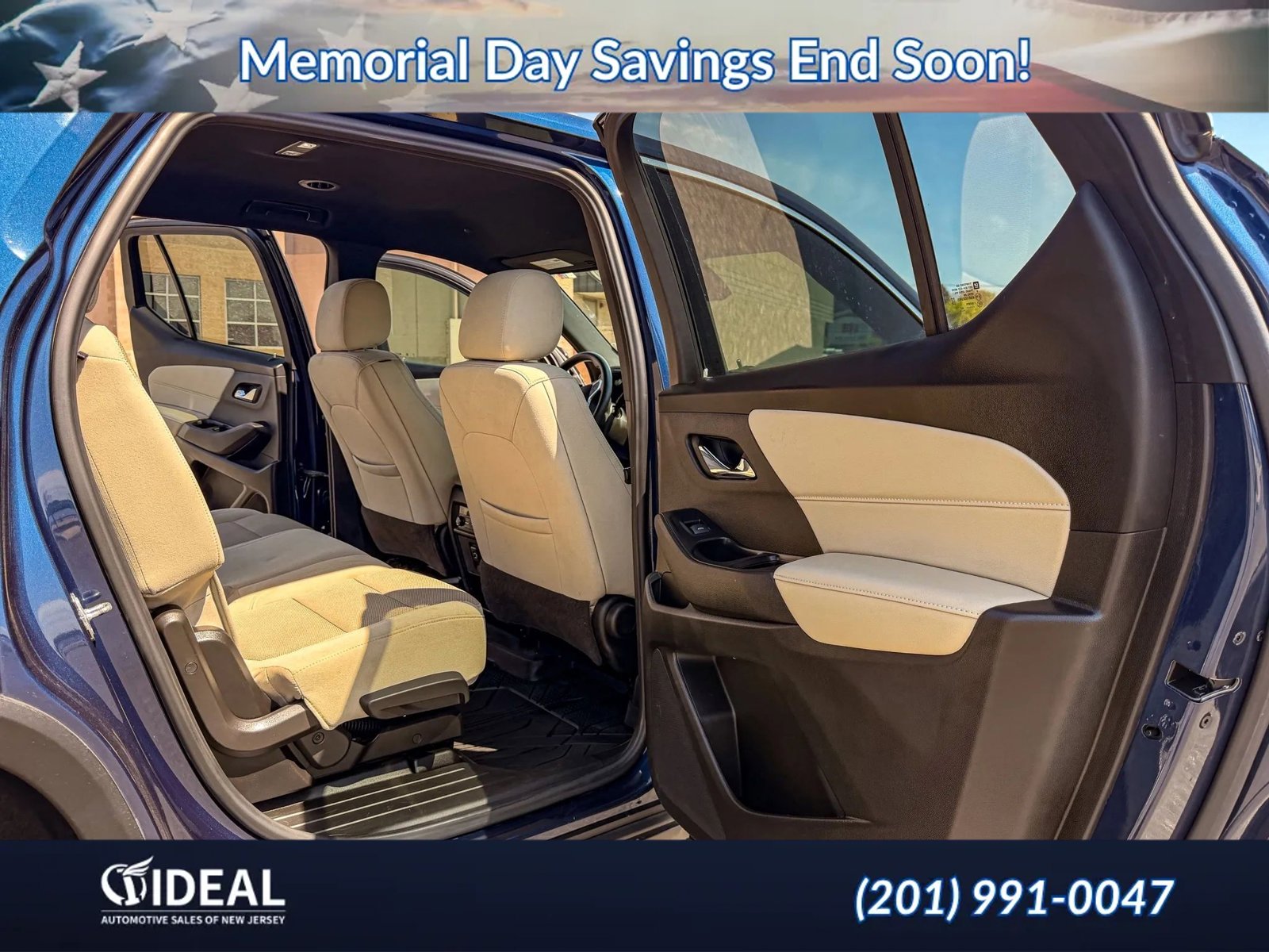 Used 2022 Chevrolet Traverse LS FWD image 12