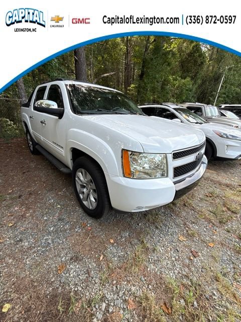 Used 2011 Chevrolet Avalanche LT w/ Luxury Package AWD/4WD video 1