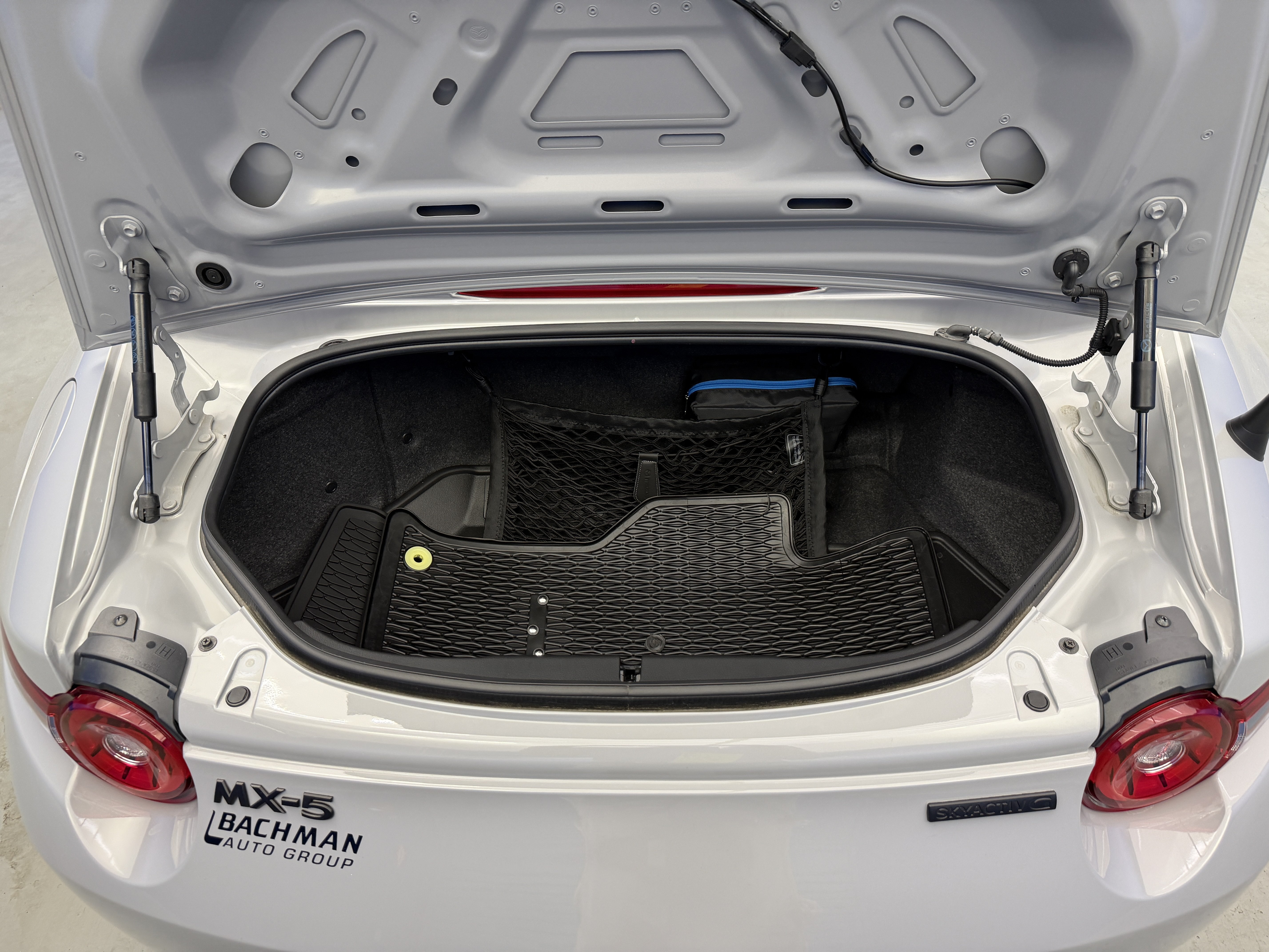 Used 2025 MAZDA MX-5 Miata Grand Touring w/ Weather Package RWD image 24